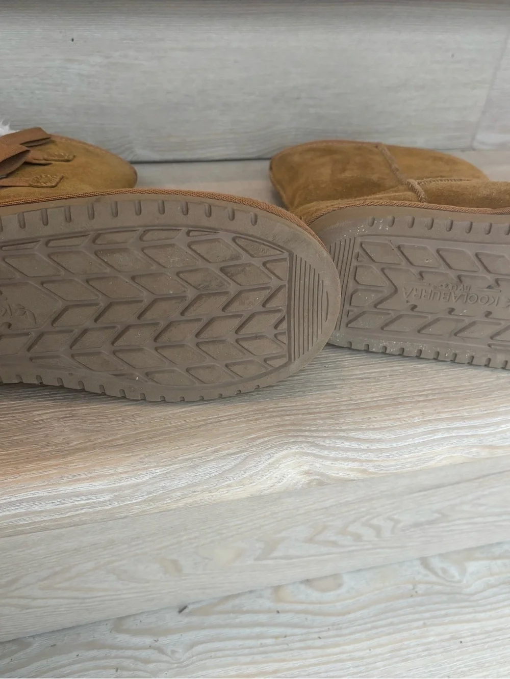 Koolaburra by Uggs girls mini boot